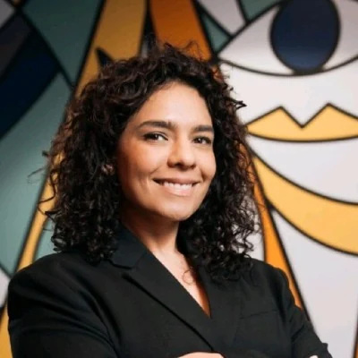 Mtra. Sandra Salcedo — Dirección General